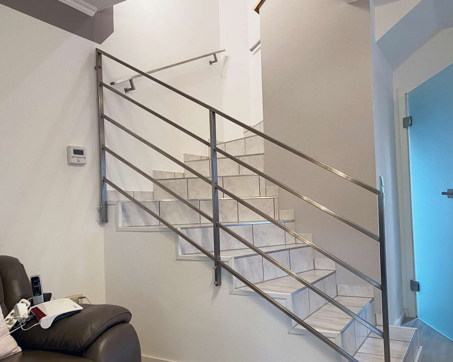 Edelstahlgeländer und Handlauf